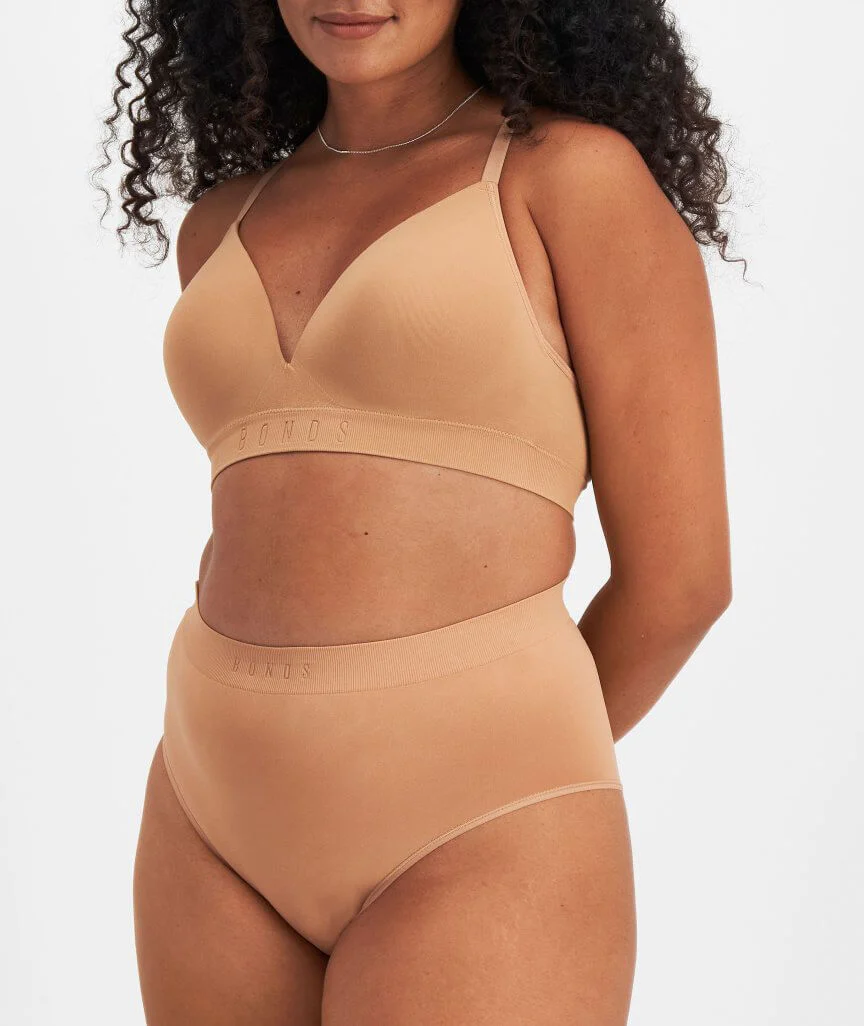 Bonds Bases Seamless Full Brief - Blush Latte - Image 6