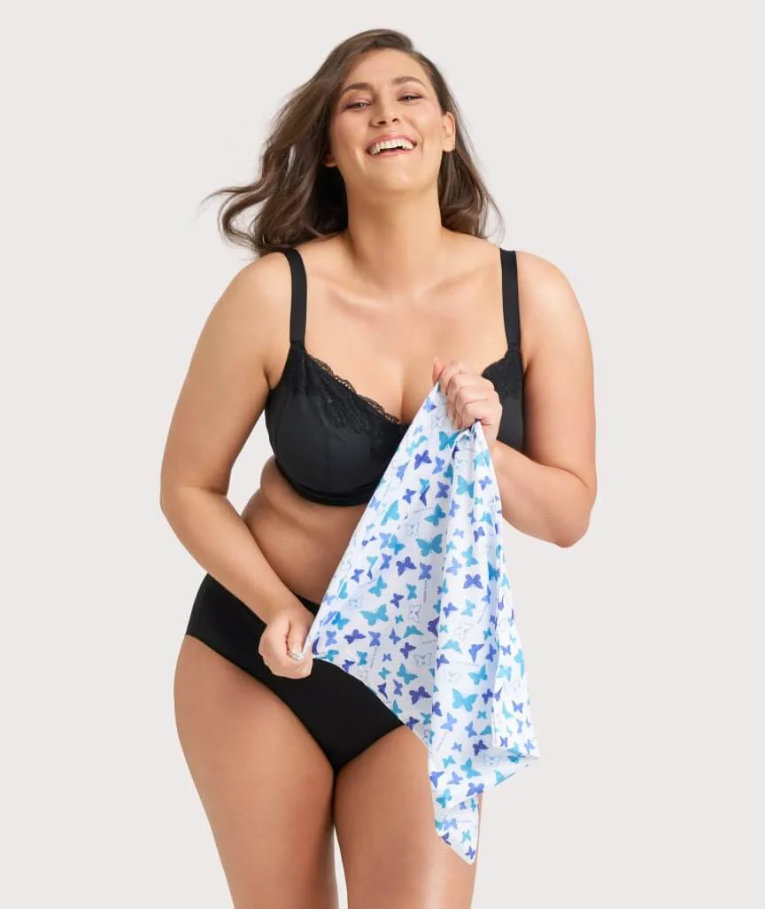 Curvy Lingerie Blue Butterfly Washbag - Large - Image 3