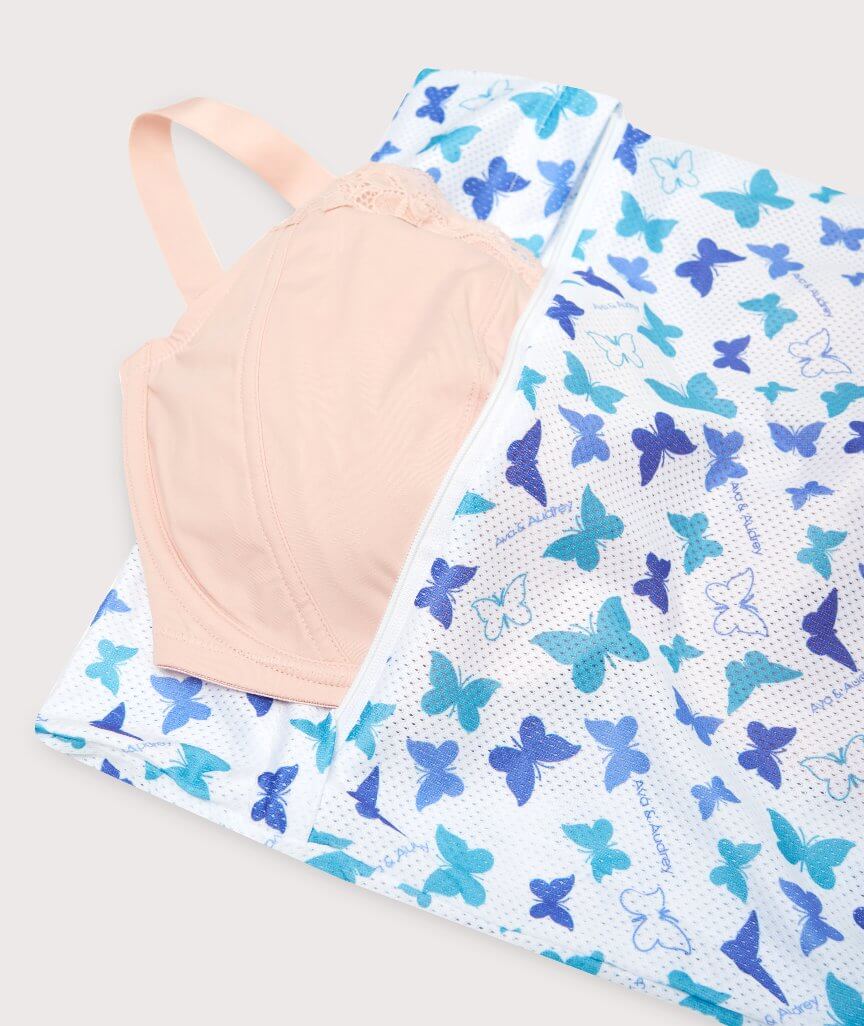 Curvy Lingerie Blue Butterfly Washbag - Large - Image 5