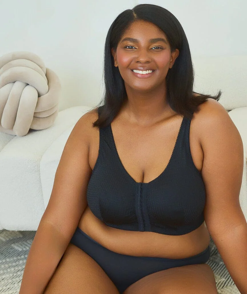 Leading Lady Marlene Wire-free Front Close Comfort Bra - Black - Image 8