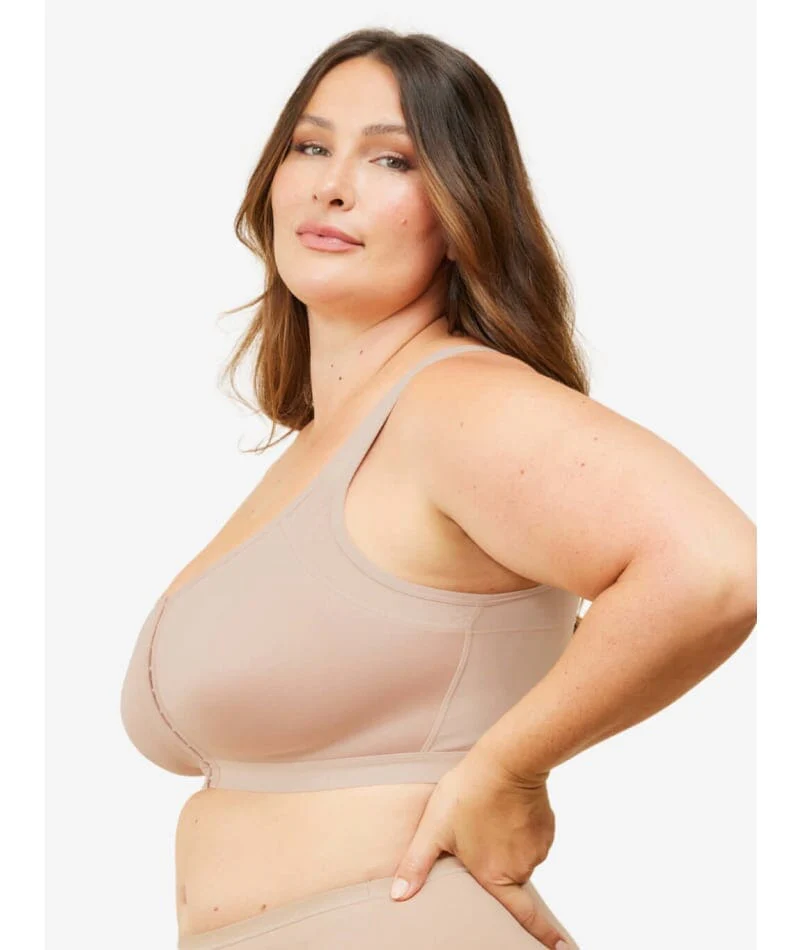 Leading Lady The Moira Front-Close Wirefree Posture Bra - Sand - Image 3