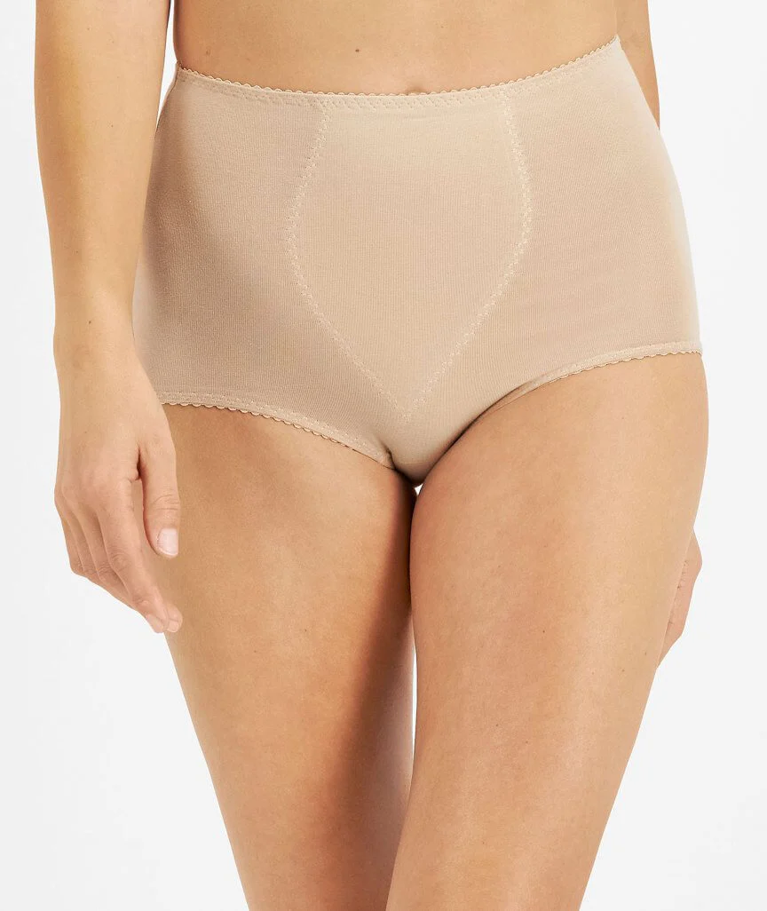 Playtex Cotton Rich Shaping Full Brief - Nude