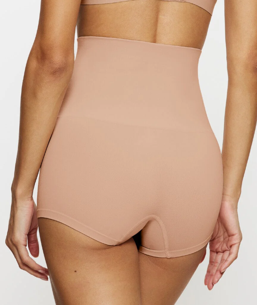 Triumph Soft Sculpt Short Brief - Neutral Beige - Image 2