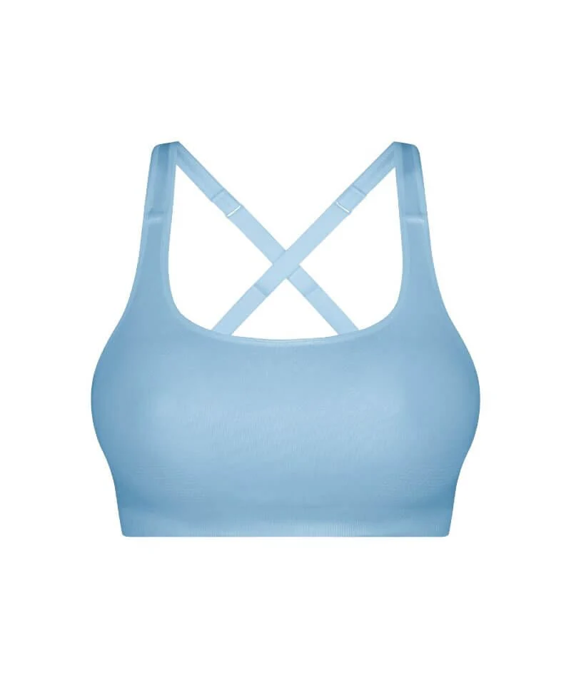 Triumph Triaction Ultra Seamfree Sports Bra - Sky Blue - Image 5